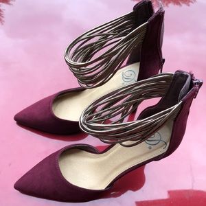 Beautiful red high heels.